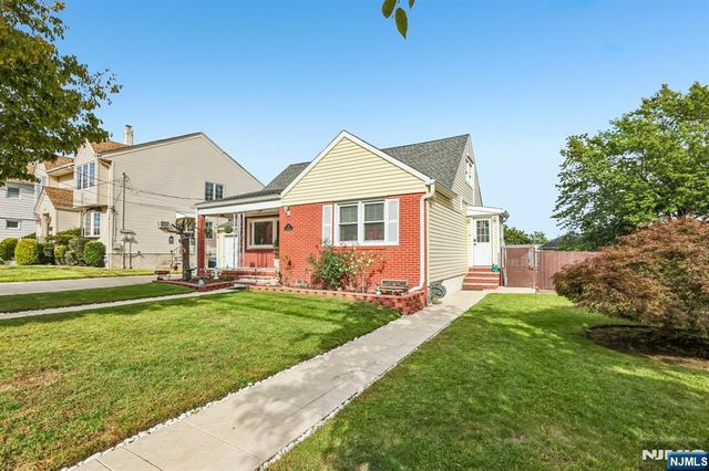 30 Putnam Street, Lodi, NJ 07644