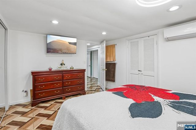 30 Putnam Street, Lodi, NJ 07644