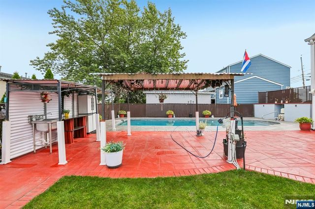 30 Putnam Street, Lodi, NJ 07644