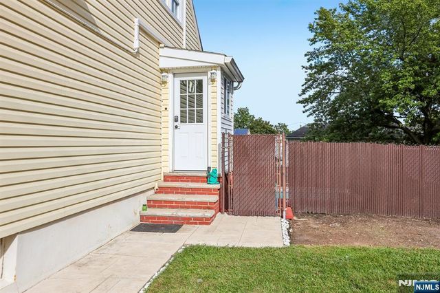 30 Putnam Street, Lodi, NJ 07644