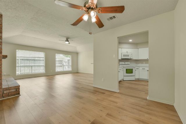 2775 Glen Haven Drive, League City, TX 77573