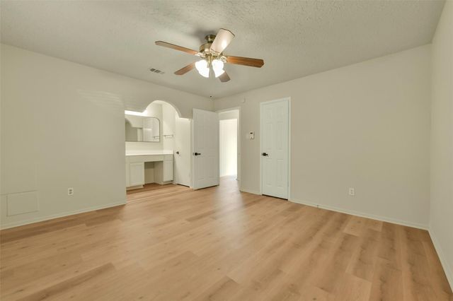 2775 Glen Haven Drive, League City, TX 77573