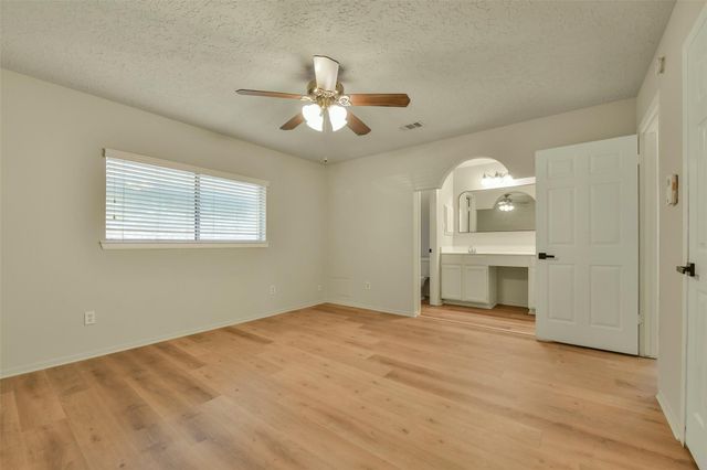 2775 Glen Haven Drive, League City, TX 77573