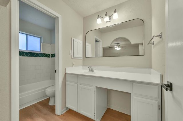 2775 Glen Haven Drive, League City, TX 77573