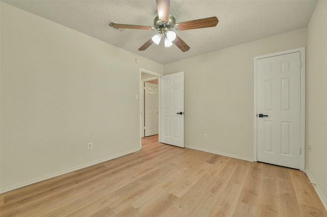 2775 Glen Haven Drive, League City, TX 77573
