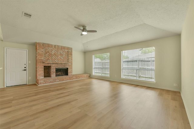 2775 Glen Haven Drive, League City, TX 77573