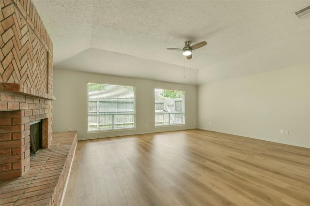 2775 Glen Haven Drive, League City, TX 77573