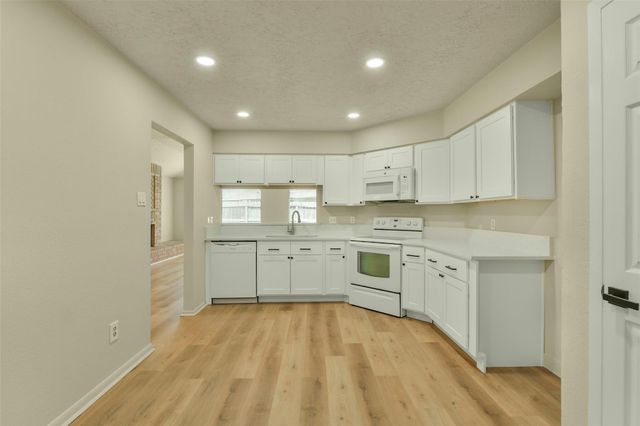 2775 Glen Haven Drive, League City, TX 77573