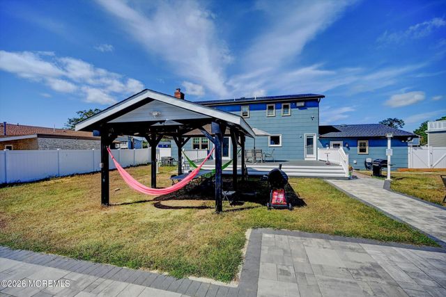 815 Gilmores Island Road, Toms River, NJ 08753