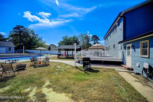 815 Gilmores Island Road, Toms River, NJ 08753