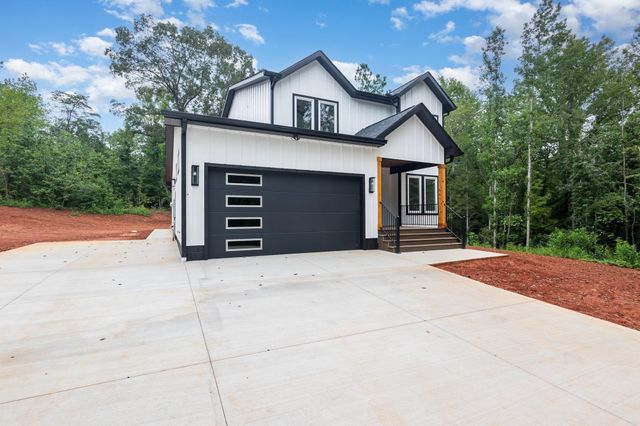 115 Crest Road, Campobello, SC 29322