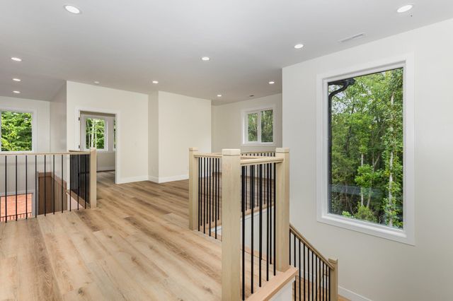 115 Crest Road, Campobello, SC 29322