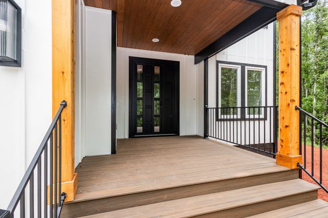 115 Crest Road, Campobello, SC 29322