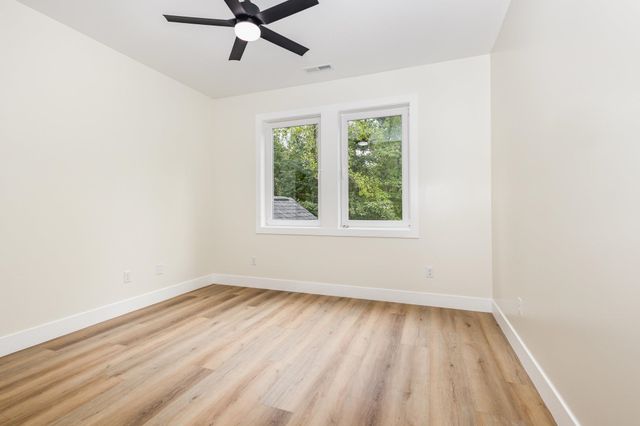 115 Crest Road, Campobello, SC 29322