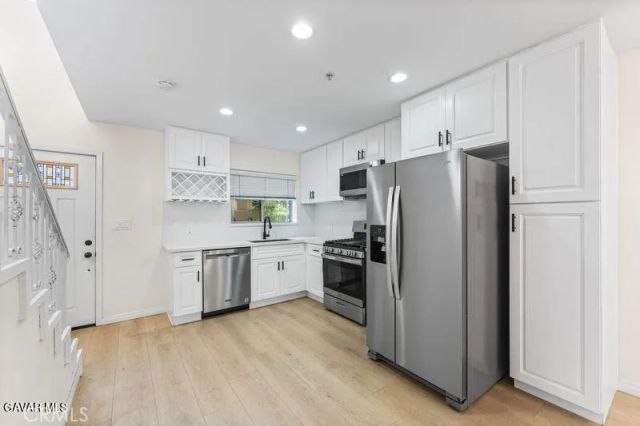 14618 Gilmore Street 16, Van Nuys, CA 91411