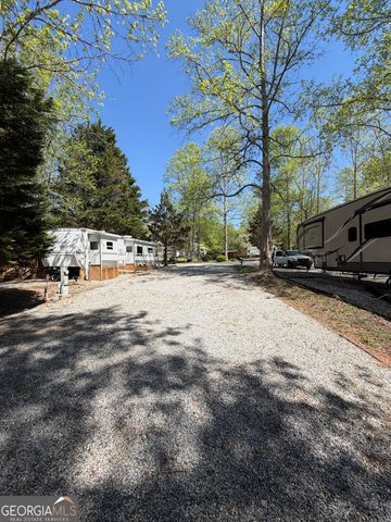 111 Maple Wood Lane, Cleveland, GA 30528