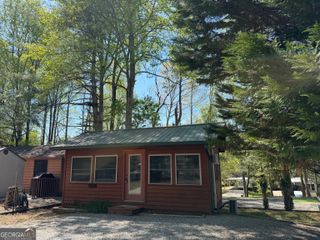 111 Maple Wood Lane, Cleveland, GA 30528