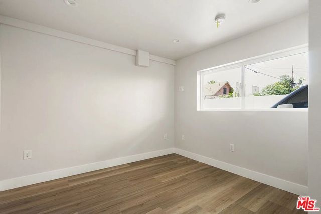 716 W 41st Place 1, Los Angeles, CA 90037