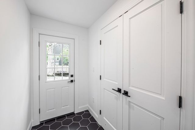 78 Windemere Cir, Braintree, MA 02184