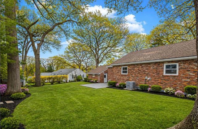 78 Windemere Cir, Braintree, MA 02184