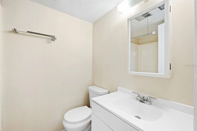 2525 W BAY DRIVE A16, Largo, FL 33770