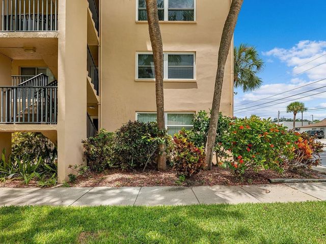 2525 W BAY DRIVE A16, Largo, FL 33770