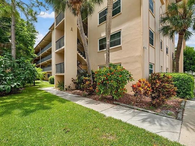 2525 W BAY DRIVE A16, Largo, FL 33770