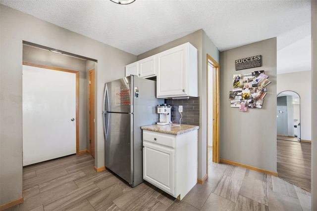 2605 Greenway Court, Marion, IA 52302