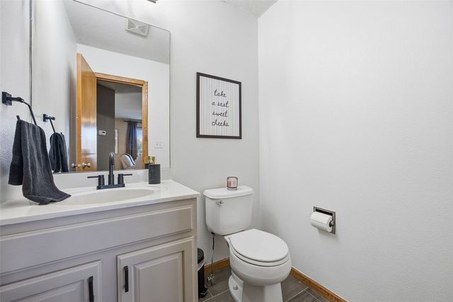 2605 Greenway Court, Marion, IA 52302
