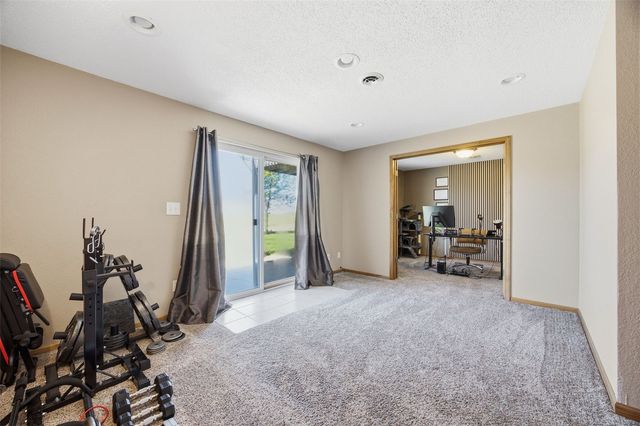 2605 Greenway Court, Marion, IA 52302