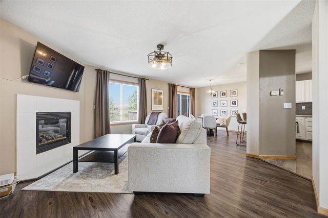 2605 Greenway Court, Marion, IA 52302