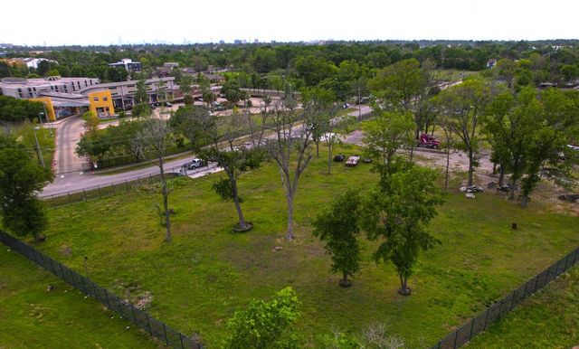407 Victoria Drive, Houston, TX 77022
