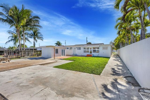 3551 NW 20th Street, Miami, FL 33142