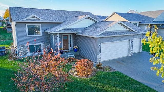6143 39th Avenue NW, Rochester, MN 55901