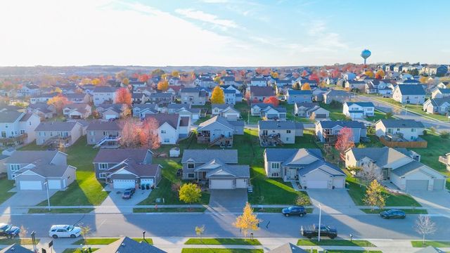 6143 39th Avenue NW, Rochester, MN 55901