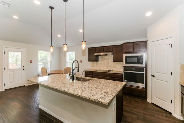 21606 Bluejay BLVD, Lago Vista, TX 78645