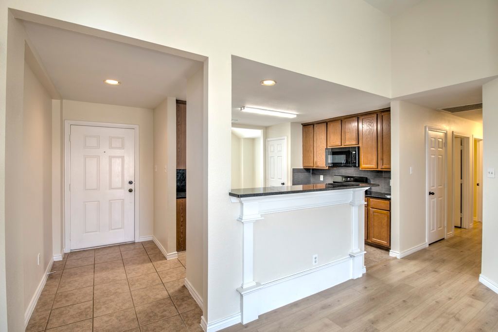 9001 Wild Rose Lane, Aubrey, TX 76227 — photo 3