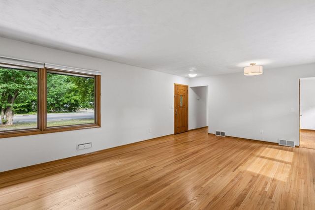 3521 County Road 101, Minnetonka, MN 55345