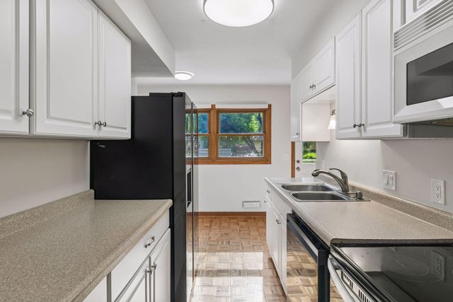 3521 County Road 101, Minnetonka, MN 55345