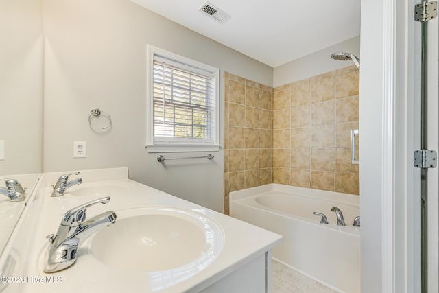 441 Maplewood Drive NW, Calabash, NC 28467