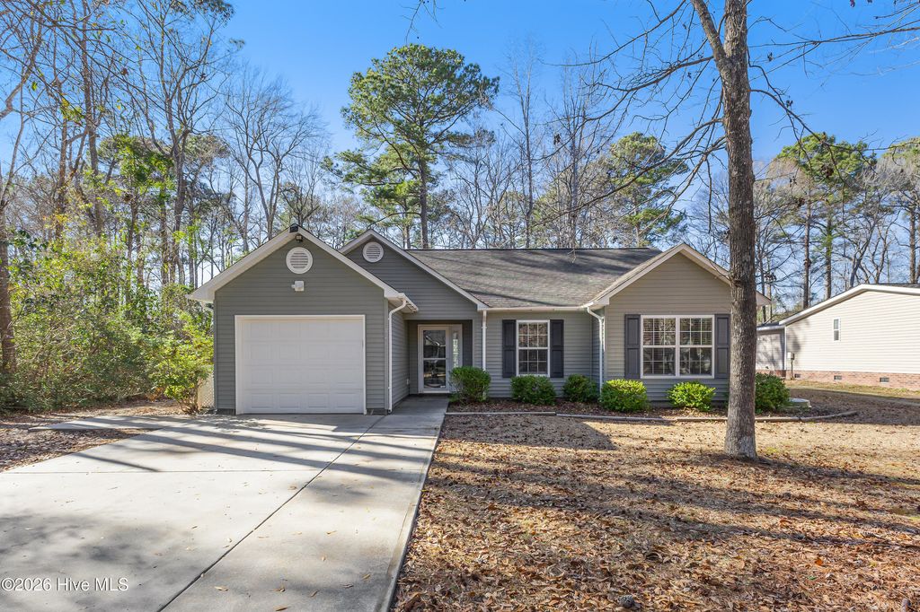 441 Maplewood Drive NW, Calabash, NC 28467