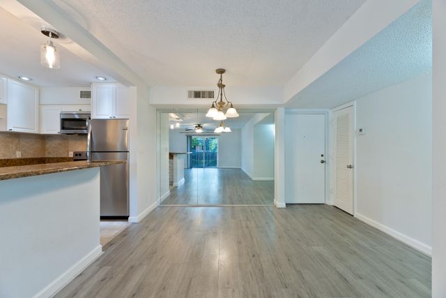 706 SE 2ND Avenue 429, Deerfield Beach, FL 33441