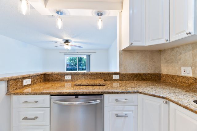 706 SE 2ND Avenue 429, Deerfield Beach, FL 33441