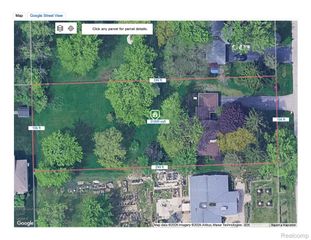 5511 Wright Drive, Troy, MI 48098