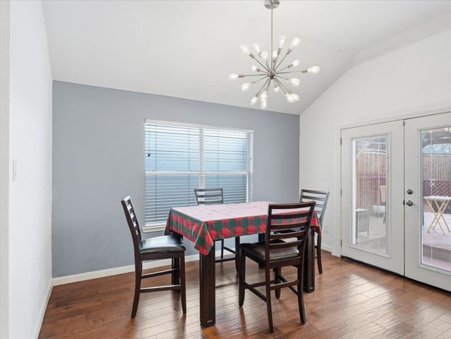 1039 Wood Brook Drive, Grand Prairie, TX 75052