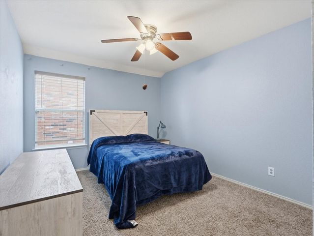 1039 Wood Brook Drive, Grand Prairie, TX 75052