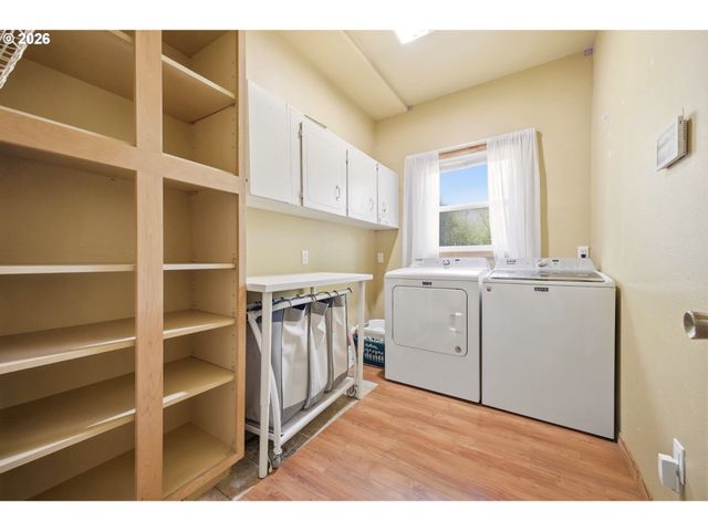 17911 Ne 158TH St, Brush Prairie, WA 98606