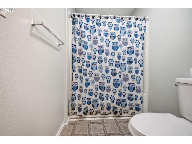 17911 Ne 158TH St, Brush Prairie, WA 98606
