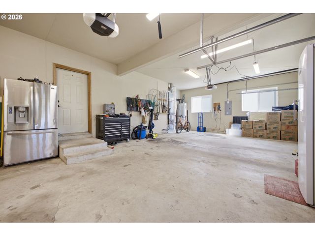 17911 Ne 158TH St, Brush Prairie, WA 98606