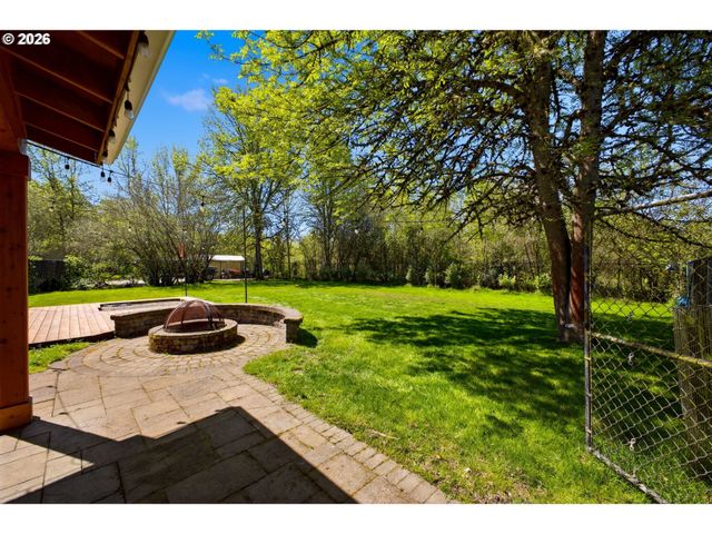 17911 Ne 158TH St, Brush Prairie, WA 98606